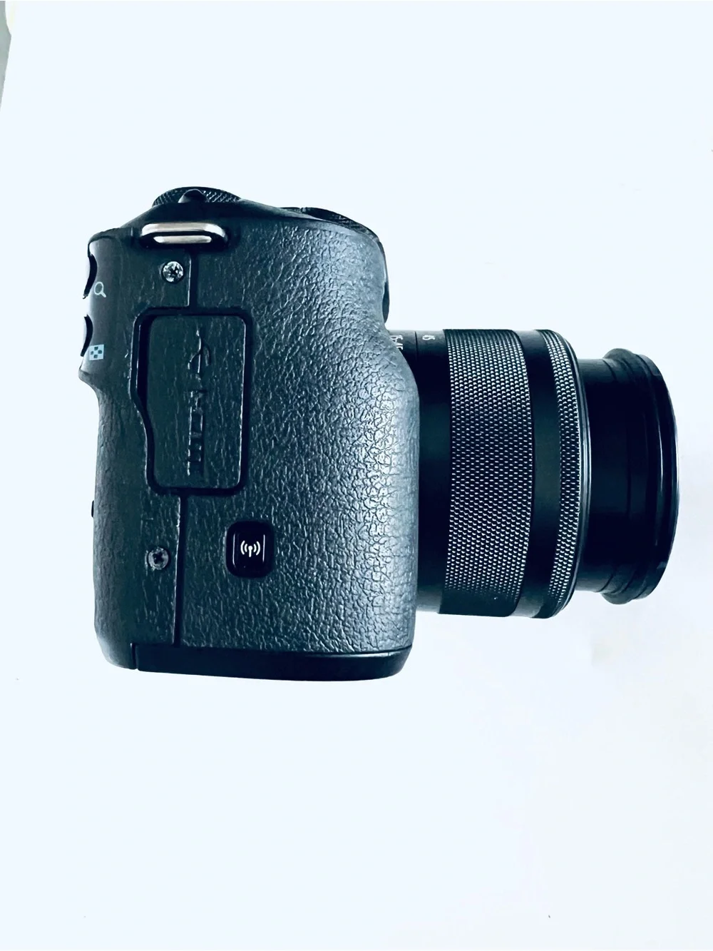Canon EOS M50 24.1MP Mirrorless 4K Camera 15-45mm Lens Conditions Great Working